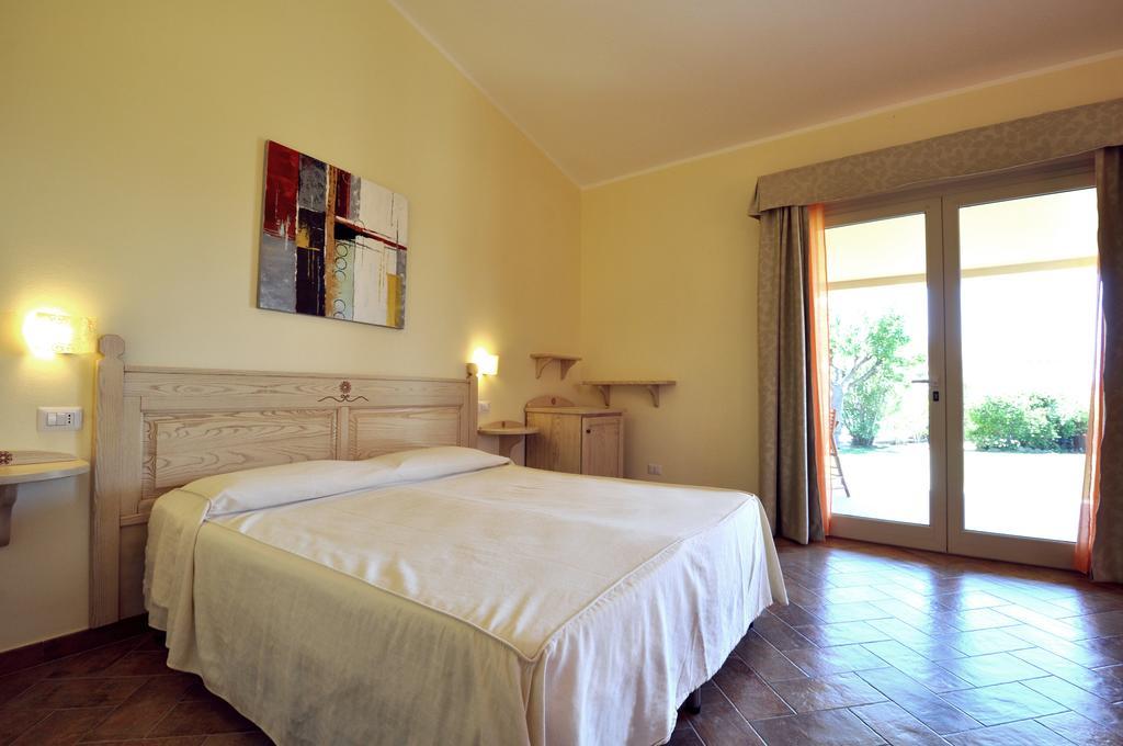 Affittacamere B&B La Villa Dei Graniti Villasimius Szoba fotó