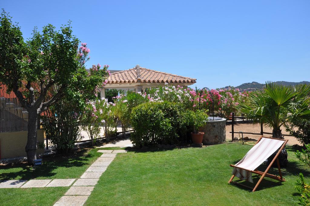 Affittacamere B&B La Villa Dei Graniti Villasimius Kültér fotó
