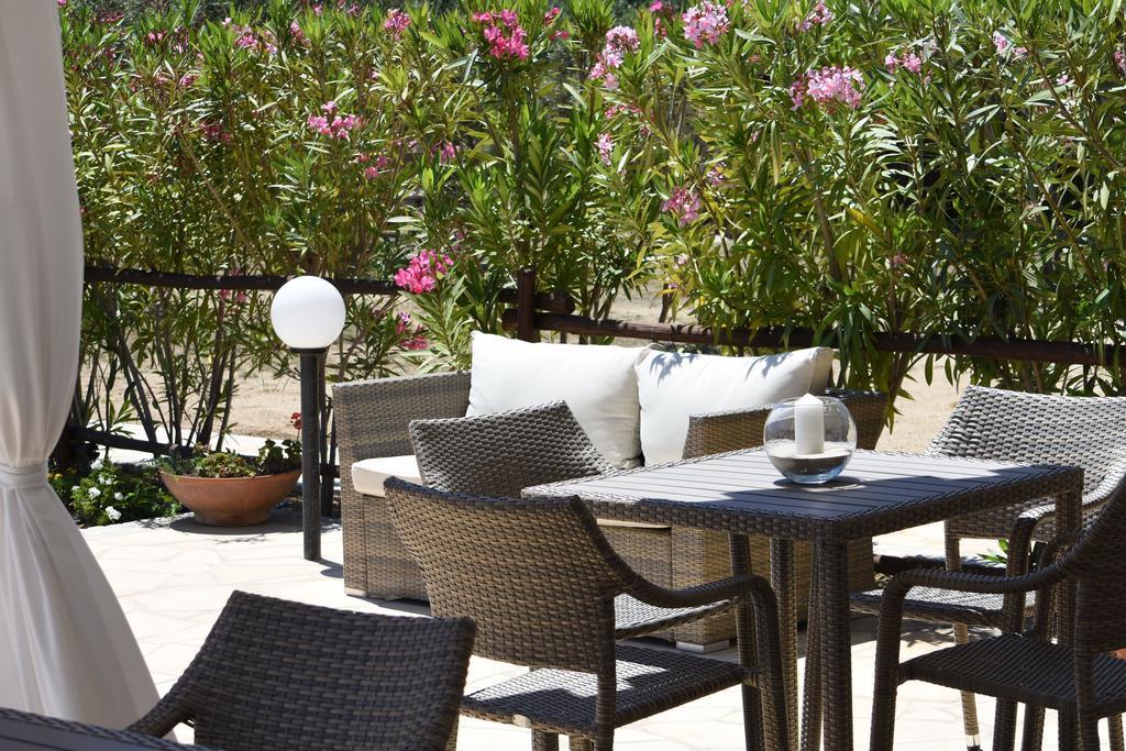 Affittacamere B&B La Villa Dei Graniti Villasimius Kültér fotó